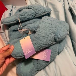 Target slippers lot !